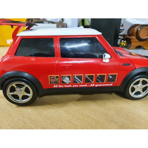 210 - Mini cooper stereo & CD/USB/MP3 player in fully working order