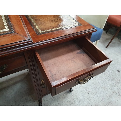 601 - Edwardian ladies mahogany writing desk with leather top writing slope and keys