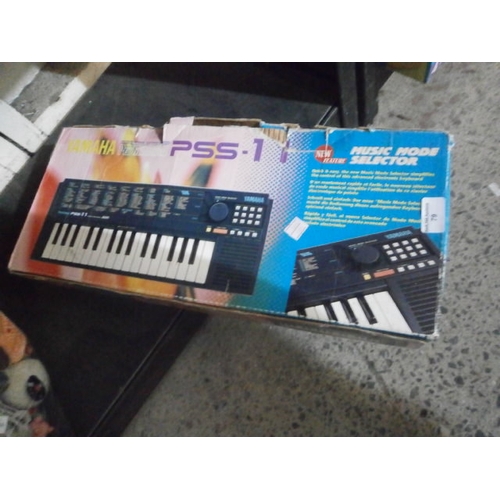 79 - Yamaha PSS-1 keyboard with box