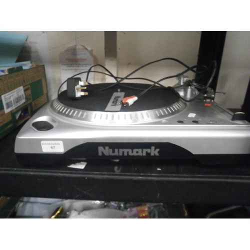 67 - Numark turntable