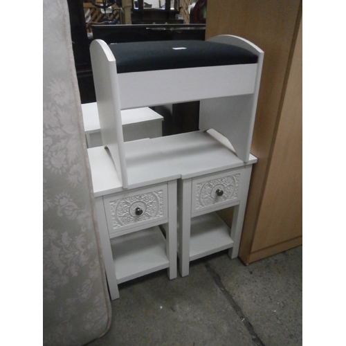 681 - A pair of bedsides and a cushioned stool