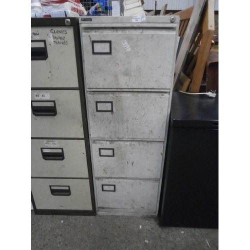 600 - 4 drawer metal filing cabinet