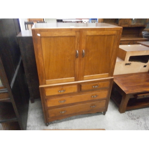 642 - Tallboy with lower 2 over 2 drawers