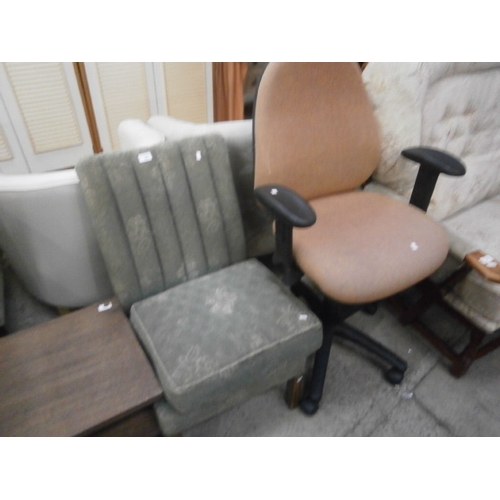 686 - A small upholstered vintage bedroom chair and a swivel office chair