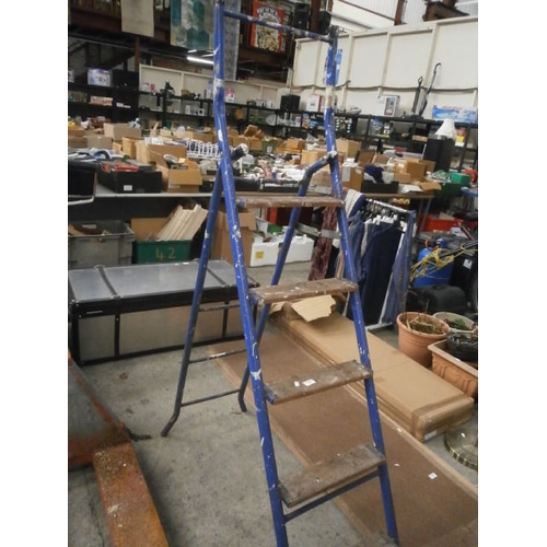 221 - Aluminium and wooden stepladders