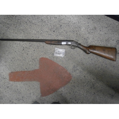 321 - A single barreled 12 bore shotgun(de-activated)