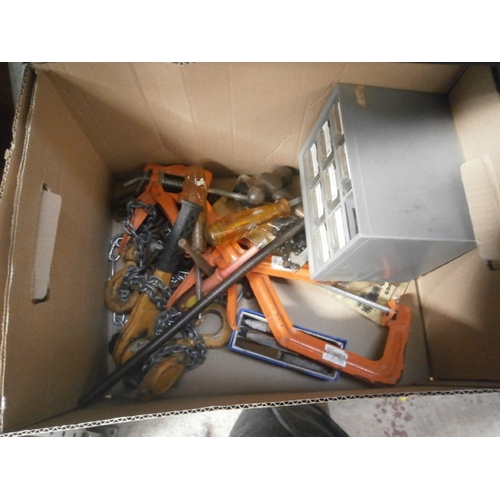 24 - Box inc tools, pulley, hardware