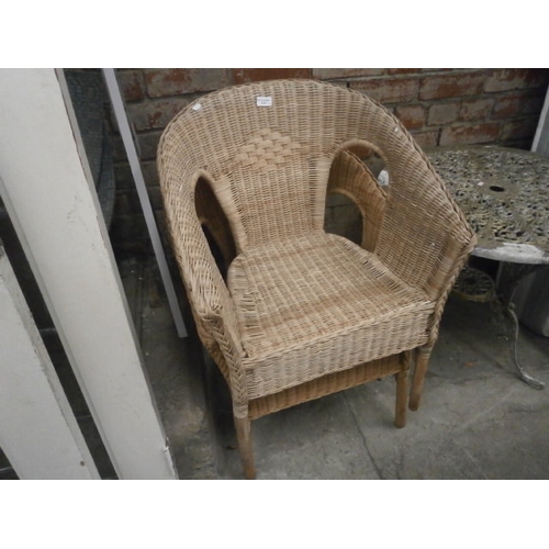 634 - 2 x woven basket chairs