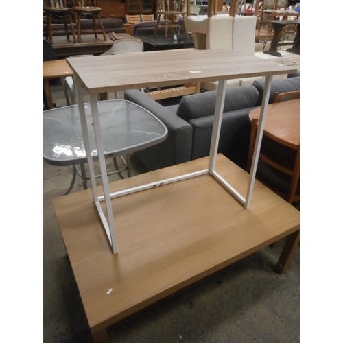 636 - A large modern coffee table and a table stand