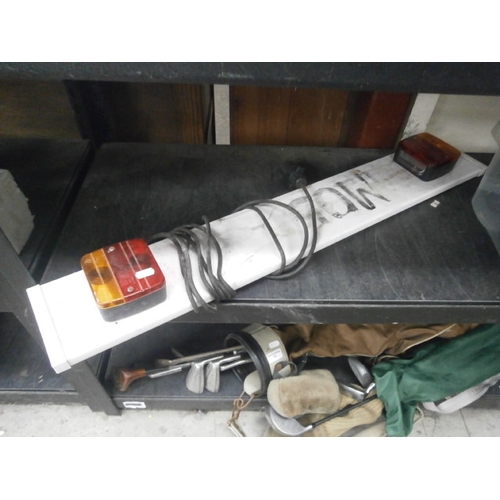 31 - Trailer light board