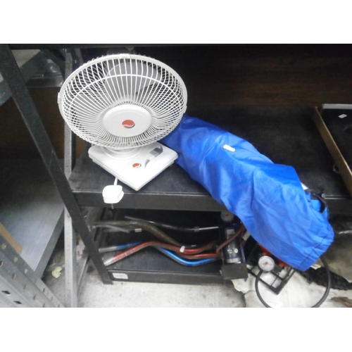 25 - Lot inc fan and camping chair fan in working order