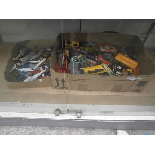 356 - Two boxes of assorted diecast cars