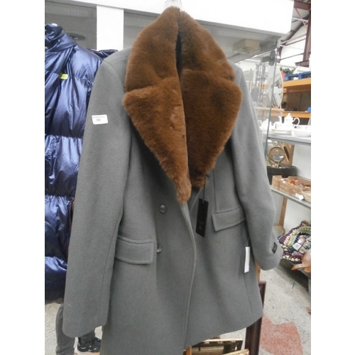 350 - Moncrief fur collar coat