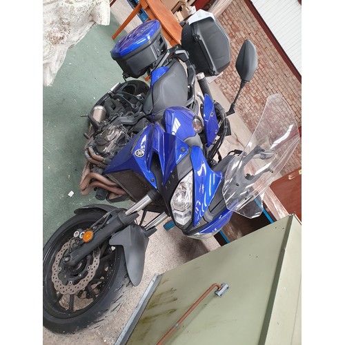 1 - 2019 Yamaha tracer MT-07 27730 miles no MOT has new battery starts first time no log book, has a spa... 