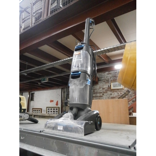 3 - Vax dual power vacuum cleaner s/r