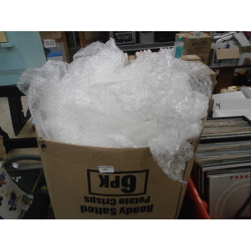 160 - Box of loose bubble wrap