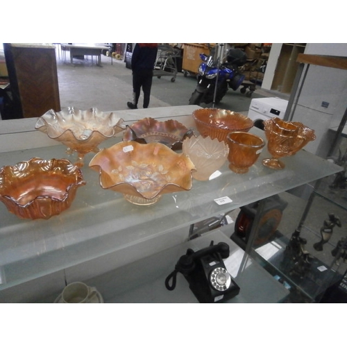 315 - Nine pieces of carnival glass