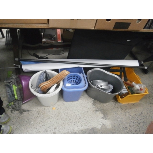 137 - Lot inc mop buckets, projector screen, clothes hangers, etc