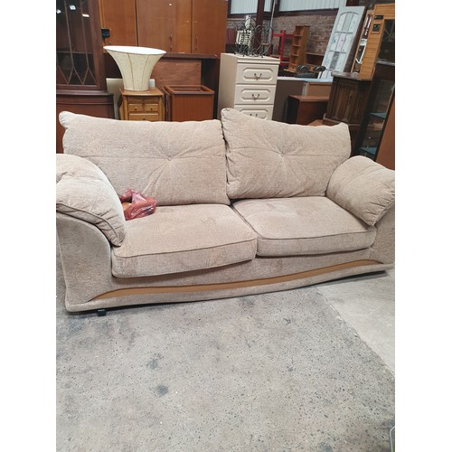 677 - 3 setter upholstered settee