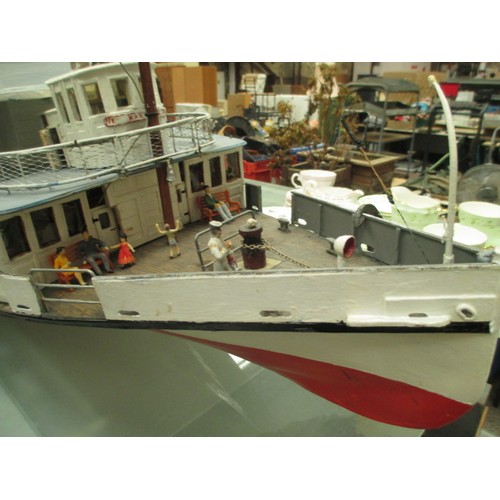 351 - Large MT Washington steam paddle boat model with inner workings, no controller, size 64