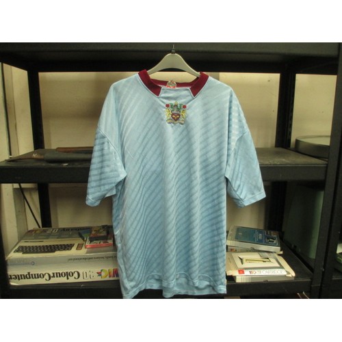 60 - Lot inc Burnley FC football shirts, books, programmes, England shirts, Man city shirt, etc. Adult si... 