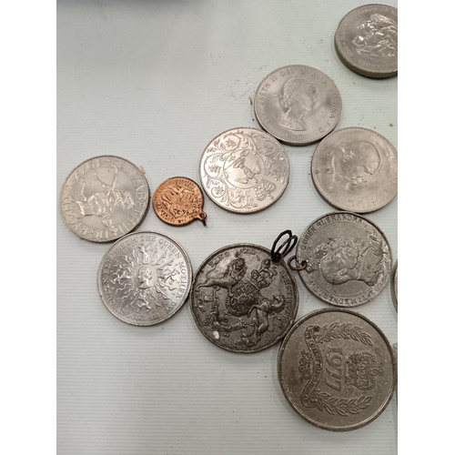 269 - 14 collectable coins & 2 pendants