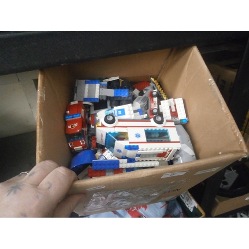 49 - Box full of assorted Lego pieces