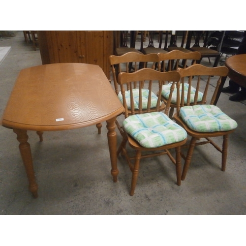 692 - Drop leaf table & 4 chairs