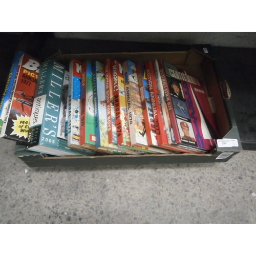 293 - Box of assorted annuals