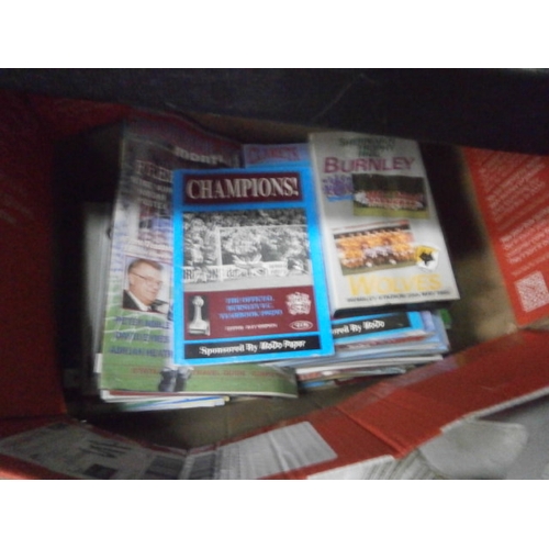 60 - Box of assorted football programmes