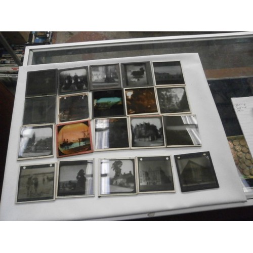 345 - Lot inc vintage glass lantern slide viewer and quantity of lantern slides