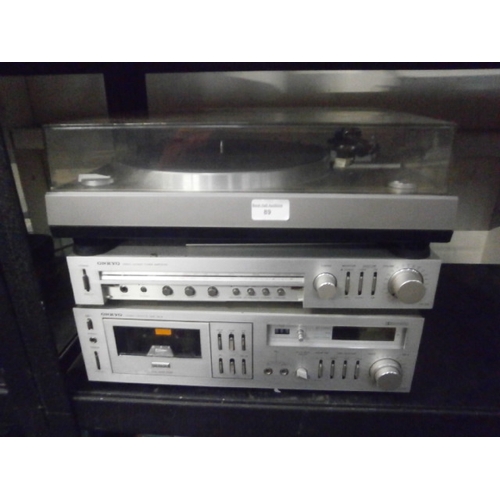 89 - Lot inc Onkyo Servo locked stereo tuner TX-20, Onkyo Stereo cassette tape deck TA-2040 and Sansui Au... 