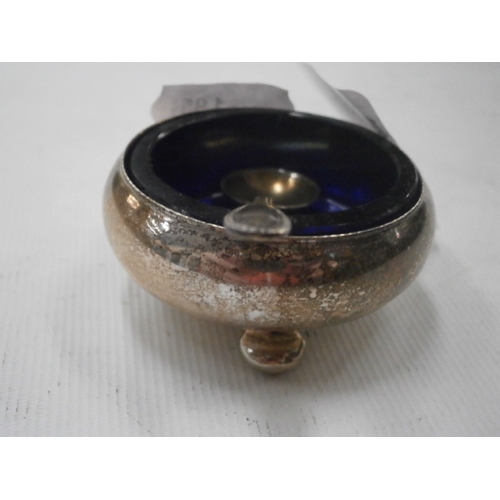 254 - Silver hallmarked salt pot with glass interior and silver hallmarked spoon