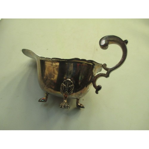 252 - Silver Hallmarked sauce boat