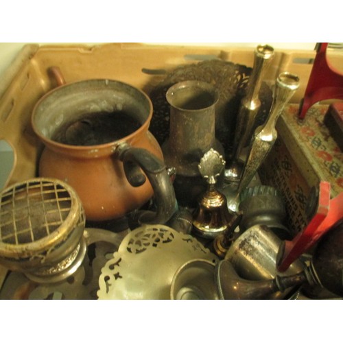 394 - Box of assorted metal items and vintage tins