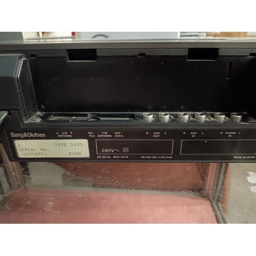 245 - Bang & Olufsen Beocenter 4000 with speakers working