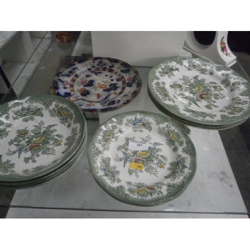 387 - Lot inc Enoch Wedgwood tableware and vintage imari plate