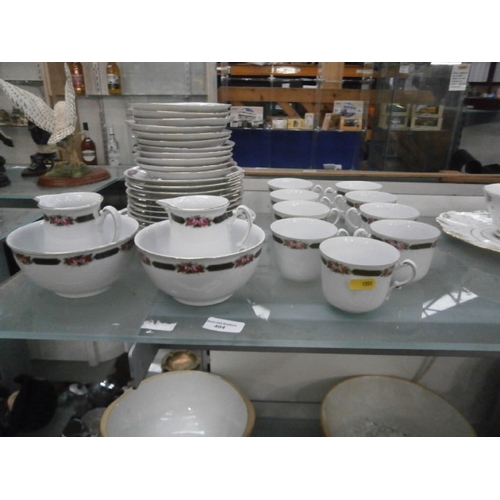 404 - Quantity of floral china