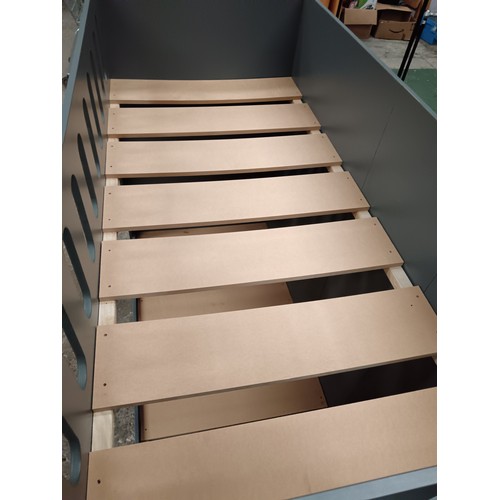 606 - A wooden bunk bed unit with fitted staircase in very good condition with all screws and fittings