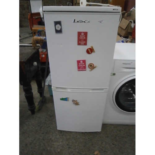 604 - An LEC fridge freezer