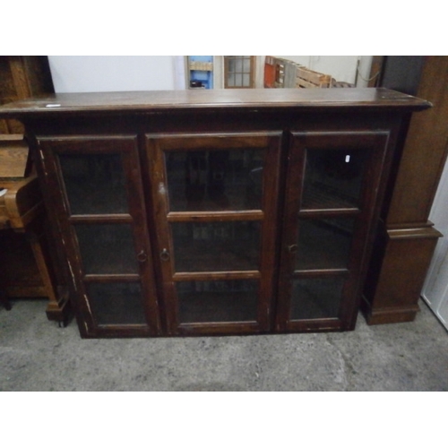 607 - A 3 door vintage glazed bookcase