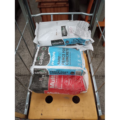 600 - 7 x bags of cement, concrete & porcelain/stone
