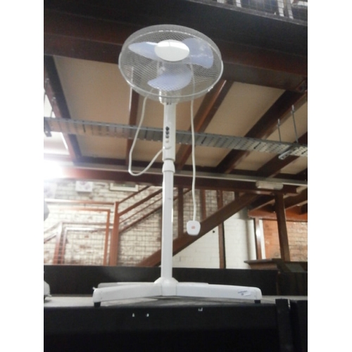 20 - Floor standing fan