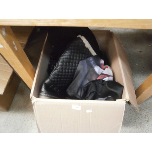 121 - Box inc footwear, clothing and books