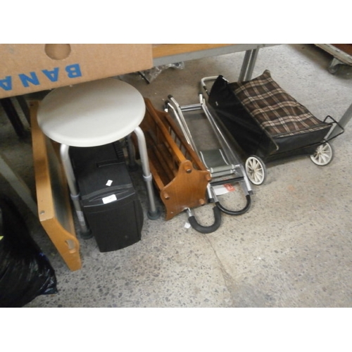 241 - Lot inc fabric shopping trolley, folding stools, magazine rack, etc