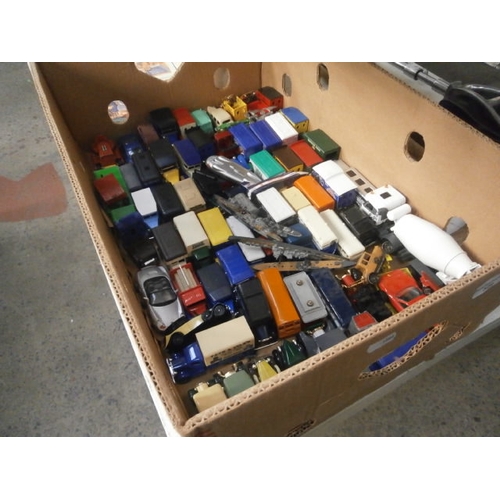 329 - Box of assorted diecast cars