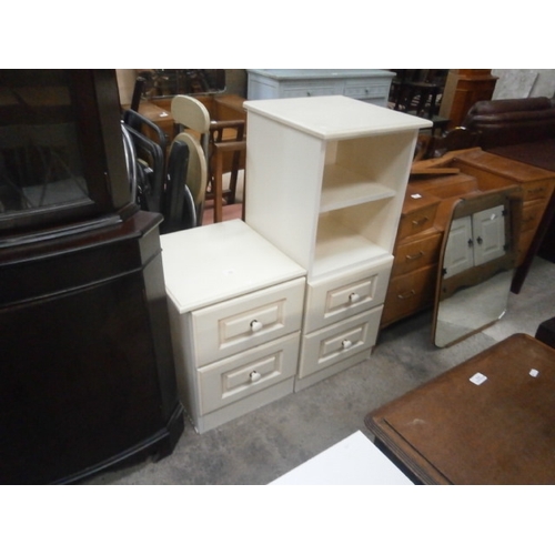 668 - A 2 drawer bedroom chest and a matching 2 drawer unit