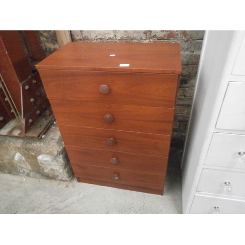 672 - A 5 drawer bedroom chest