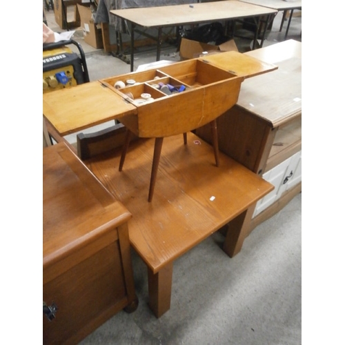 675 - A side table and a vintage sewing box