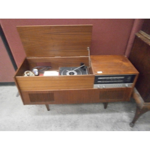 689 - HMV stereo gram